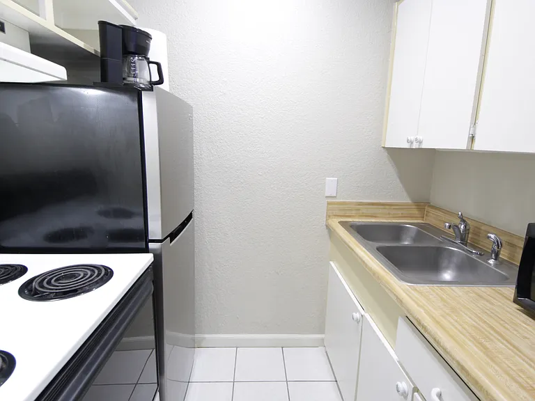 2105 W Bristol Ave #105 — Photo 9