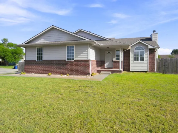 5402 S Victoria Ct, Wichita, KS 67216
