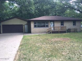 1354 Joslyn Rd, Muskegon, MI 49445