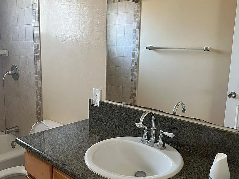 331 Alhambra Blvd — Photo 8
