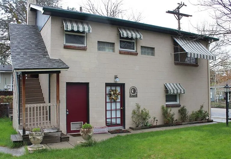 2720 W Heron St #B — Photo 1