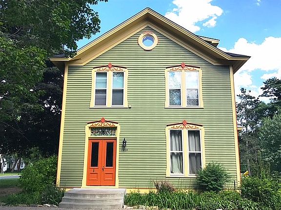 2nd image of 1219 William St N