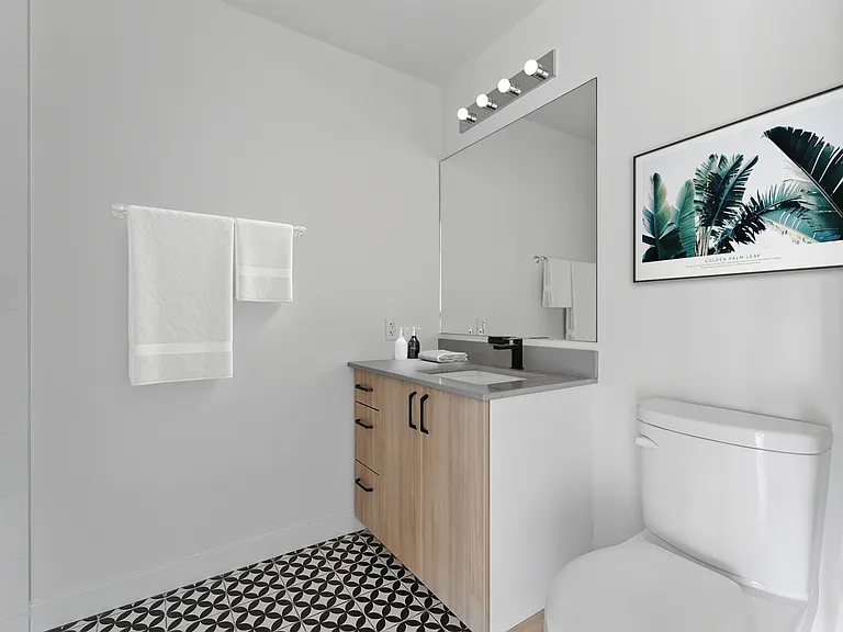 744 4th Ave SW — Photo 38