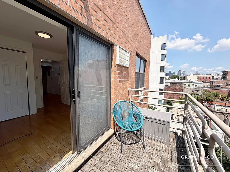 874 Lorimer St #402 — Photo 15