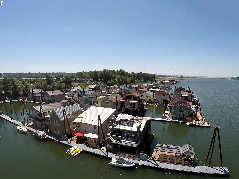2nd image of 18525 NE Marine Dr #C-4