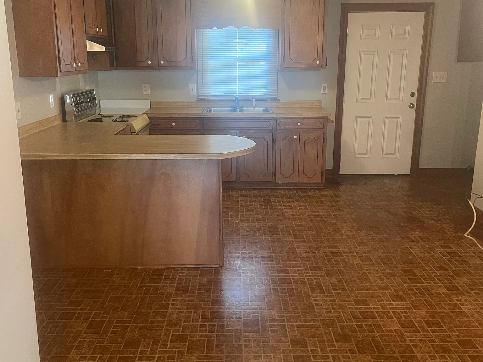 2 bed, 1186 sqft, $925 — Photo 3