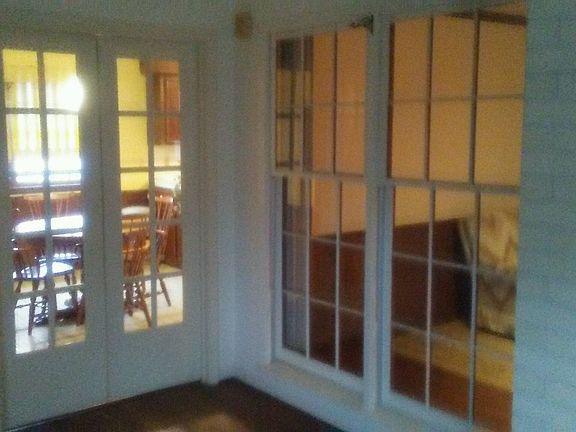 Sunroom/kitchen/family room