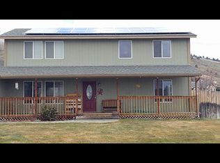 553 Hunter Ct, Klamath Falls, OR 97603
