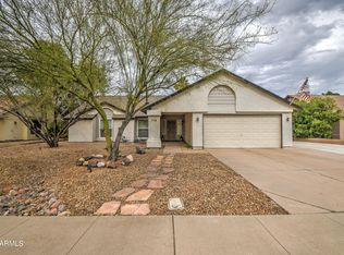 714 W Loughlin Dr, Chandler, AZ 85225