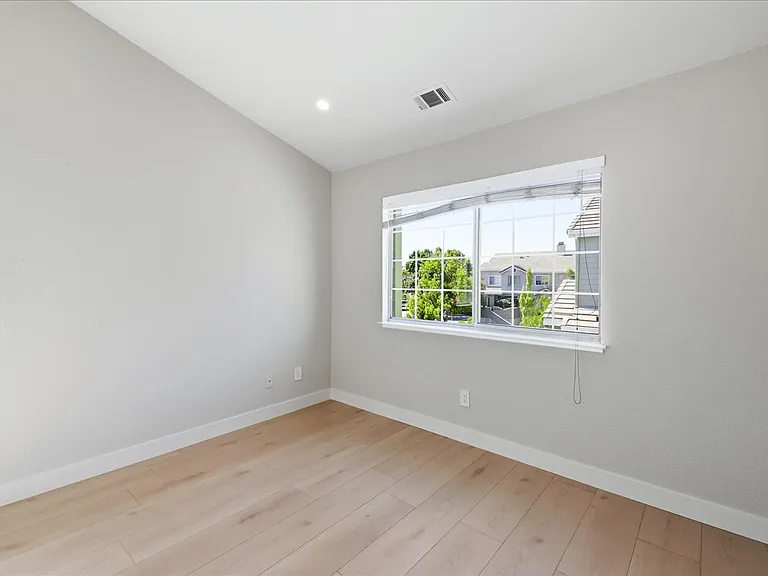 521 Porpoise Bay Ter #A — Photo 46
