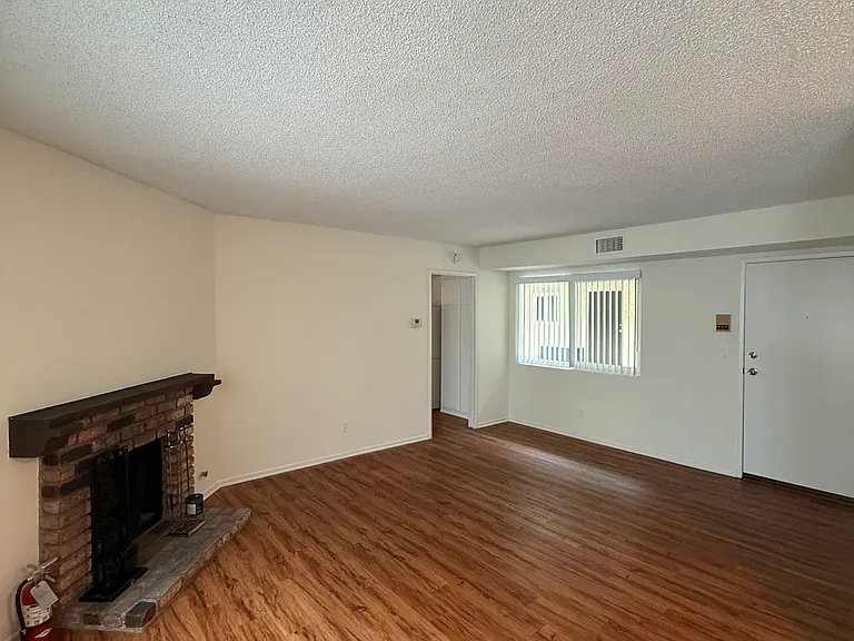 5358 Circle Dr #105 — Photo 2