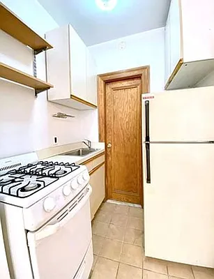 Kitchen, photo 1