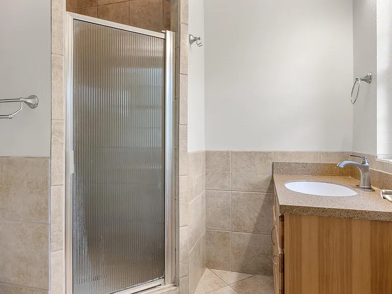 1100 Chapparal Dr — Photo 15