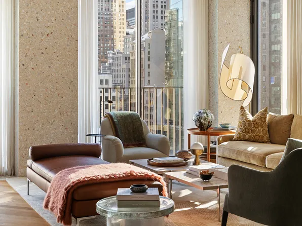 16 West 40th Street image 2 of 14