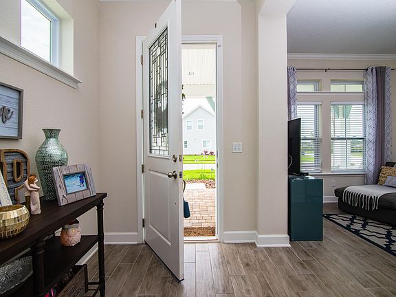 5th image of 360 Treasure Harbor Dr