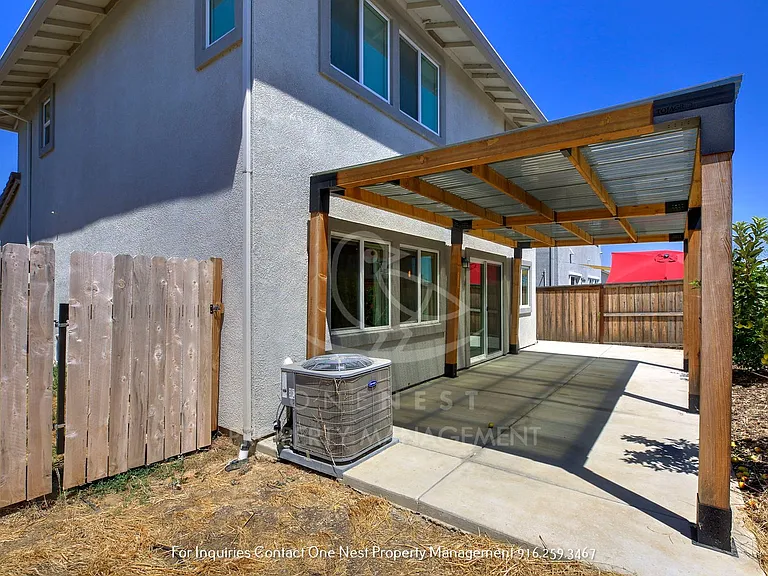 968 Franklin St — Photo 26