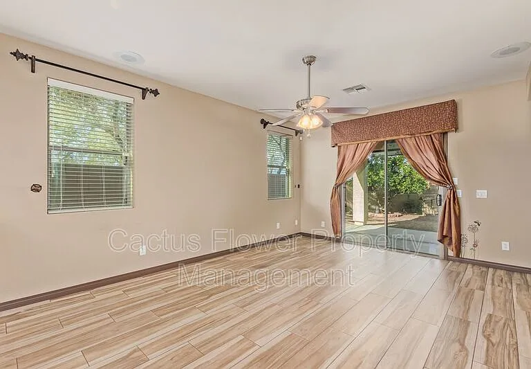2624 W Beautiful Ln — Photo 3