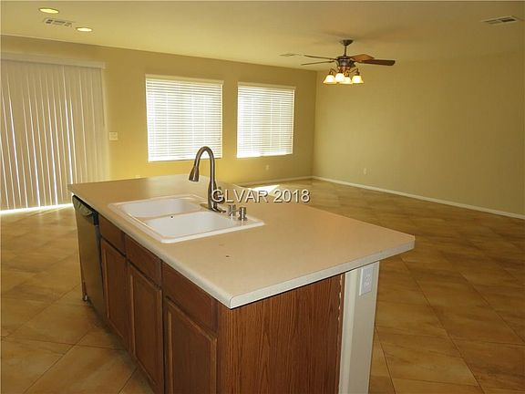 5th image of 617 Sonoran Heights Ave