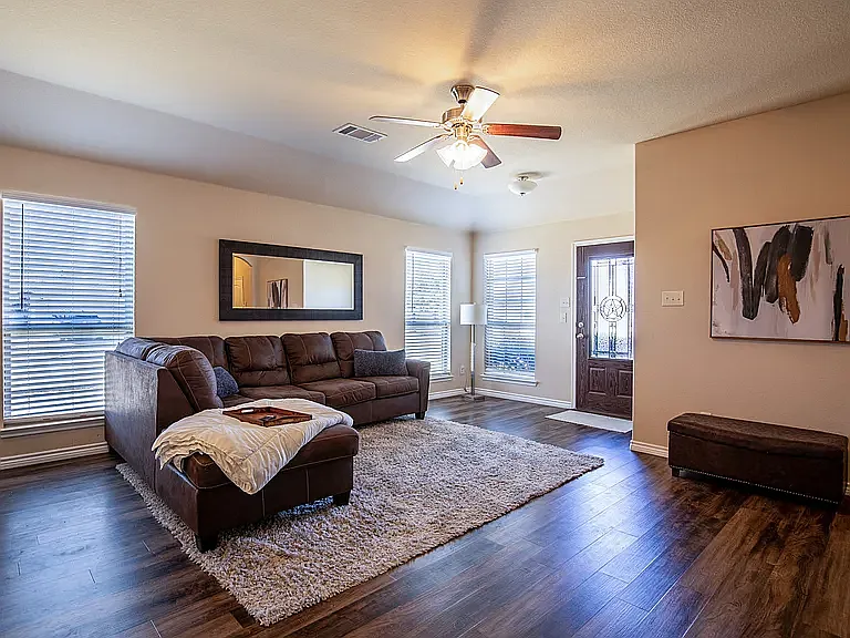 8800 Deadwood Ln — Photo 3
