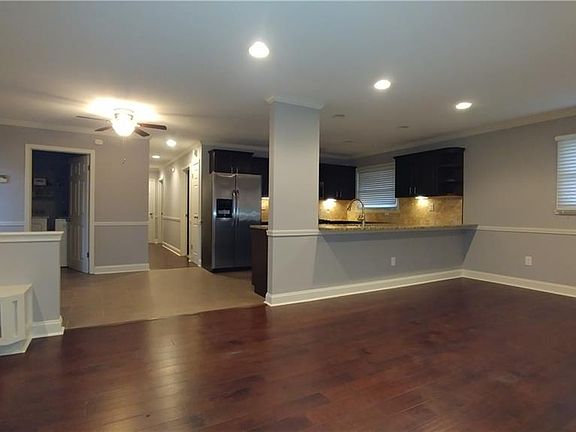 2nd image of 4819 Carvel Ave