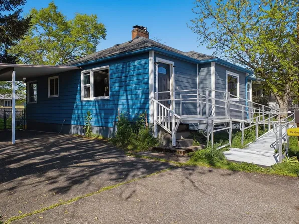 12101 SE Lincoln St, Portland, OR 97216