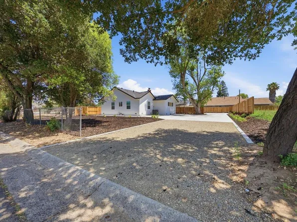 5644 Gibbons Dr, Carmichael, CA 95608