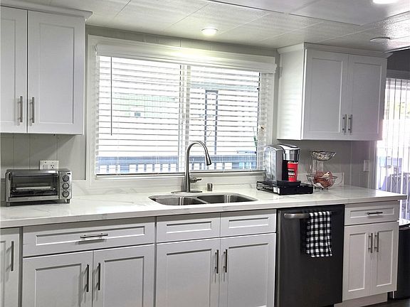 4th image of 1001 W Lambert Rd Space 153