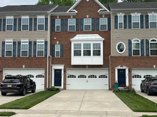 28 Grace Dr, Marlton, NJ 08053