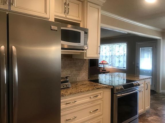 Remodeled kitchen with granit