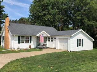 3983 N Hermitage Rd, Transfer, PA 16154