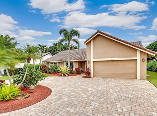 8324 NW 80th St, Tamarac, FL 33321