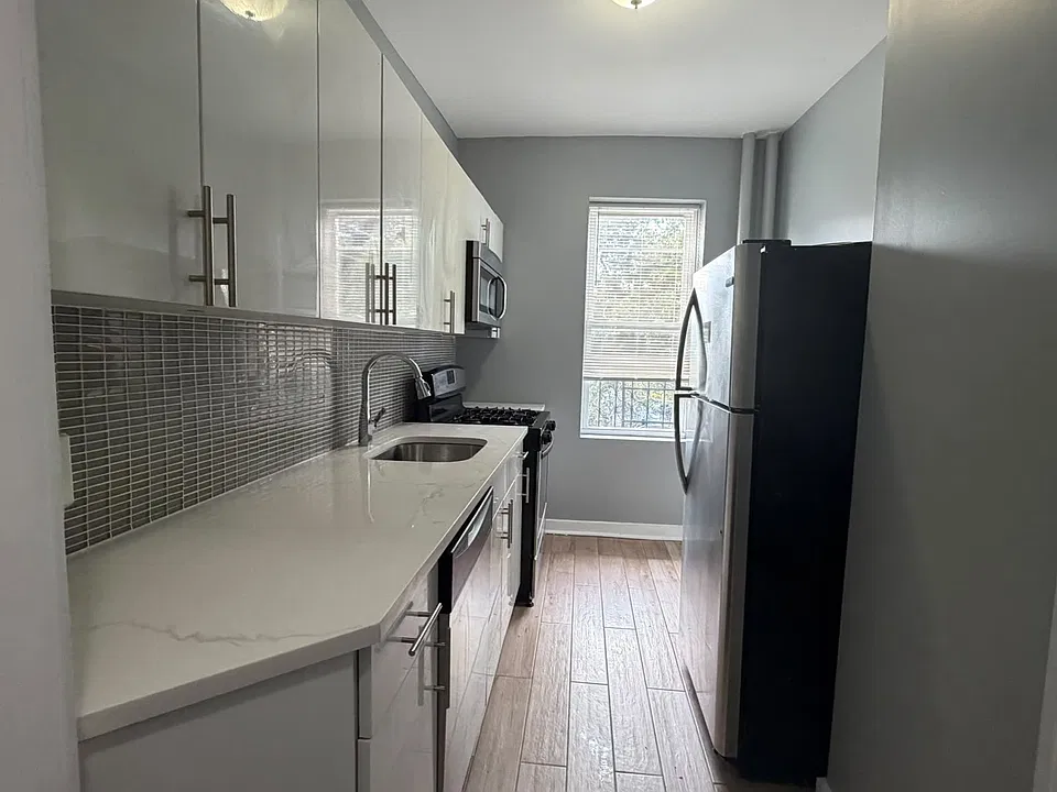503 Baldwin Ave #32E
