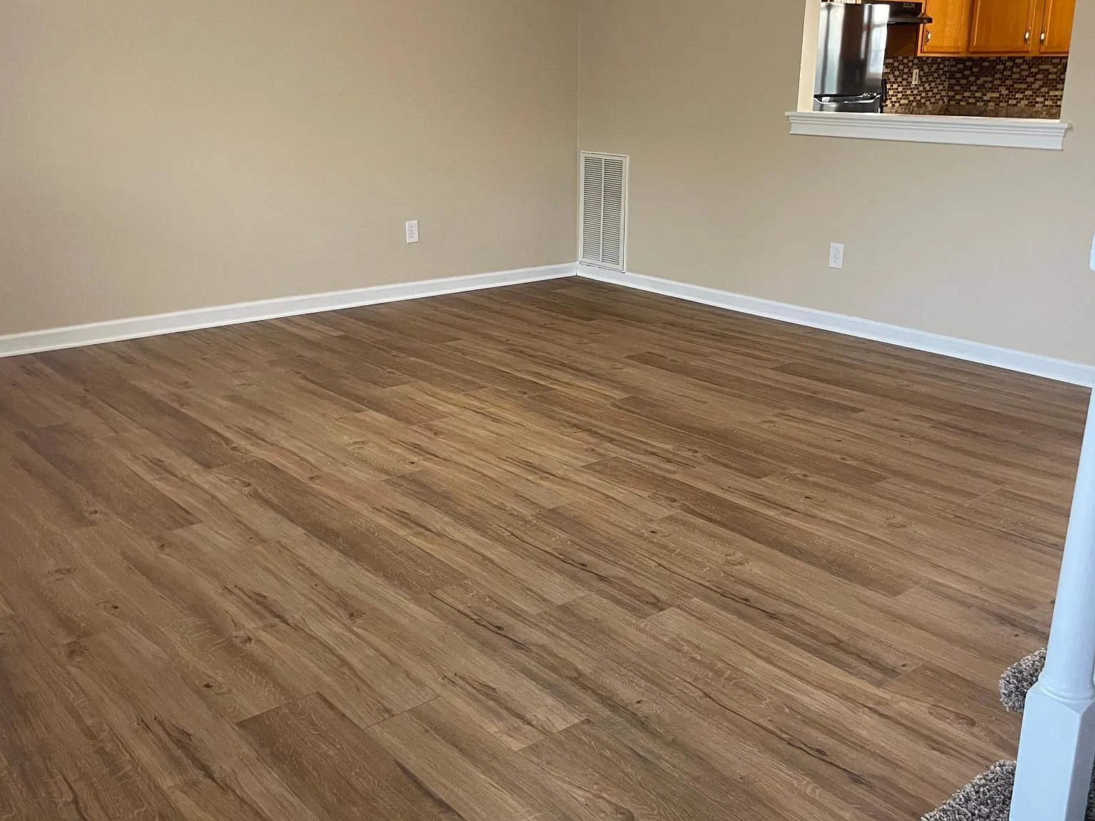 706 Wabarto Way — Photo 4