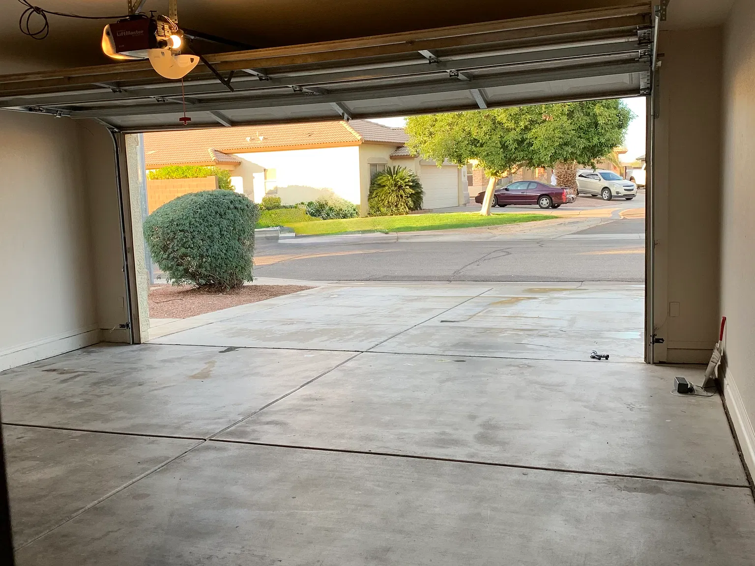 4 bed, 1678 sqft, $2,075 — Photo 2