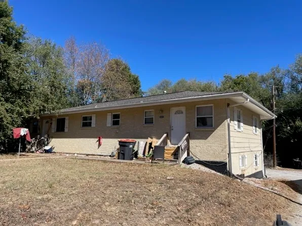 815 N Pleasant St, Springdale, AR 72764