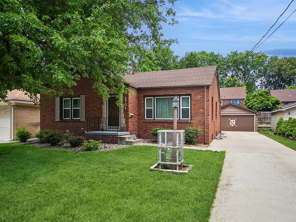 1st image of 6701 Carpenter Ave