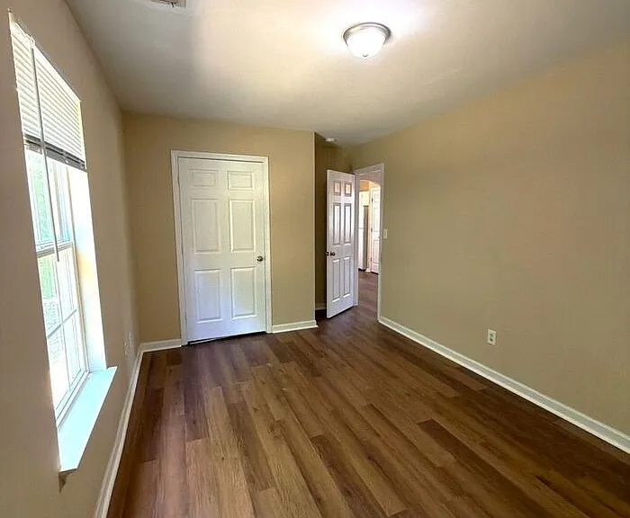 9329 Kendall Dr — Photo 8