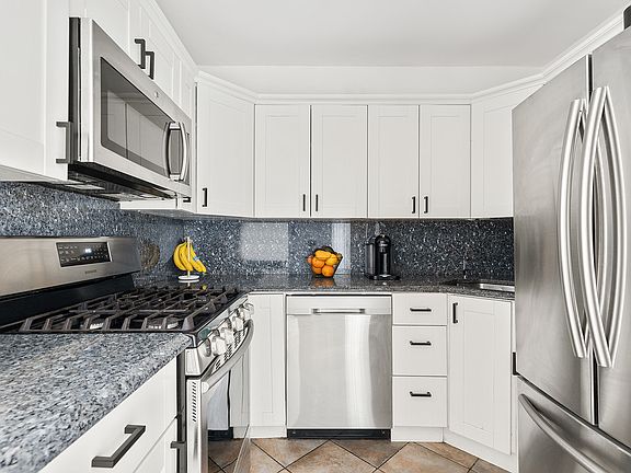 4th image of 85 Livingston St APT 17K