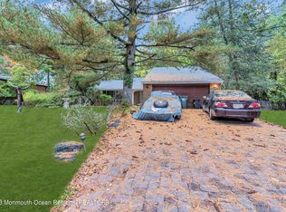 30 London Dr, Jackson, NJ