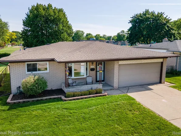 1760 Westwood Dr, Madison Heights, MI 48071
