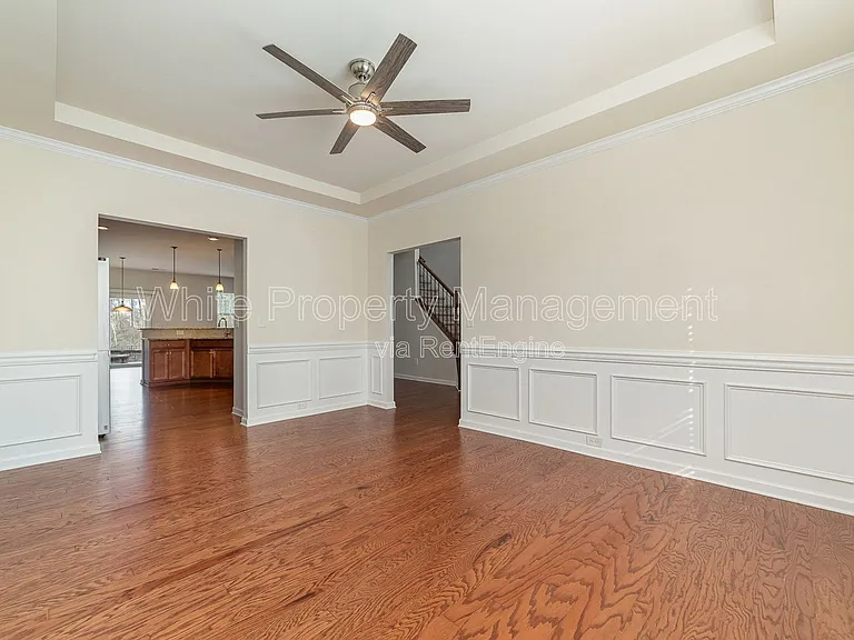 7922 Kelburn Ln — Photo 20