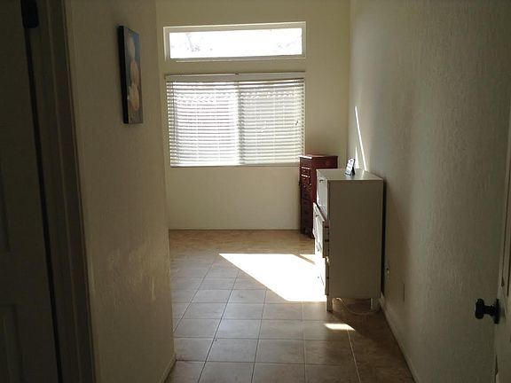 4th image of 520 W Avenue Q12