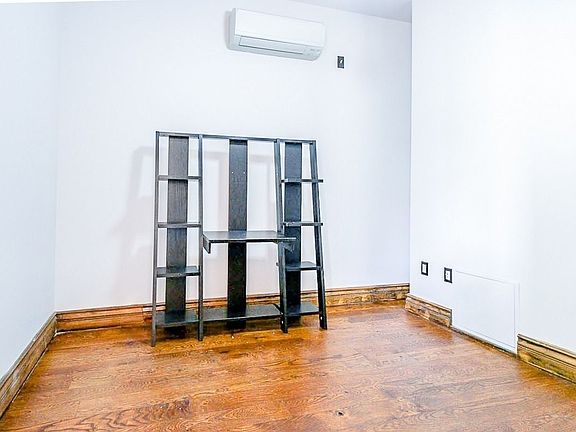 5th image of 871 Grand St #6LF