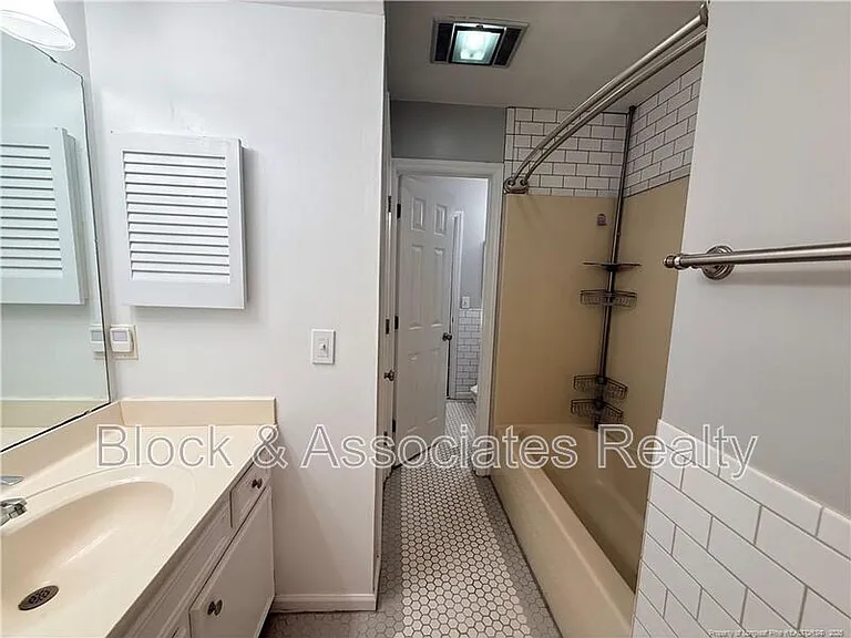 155 S Ashe St — Photo 13