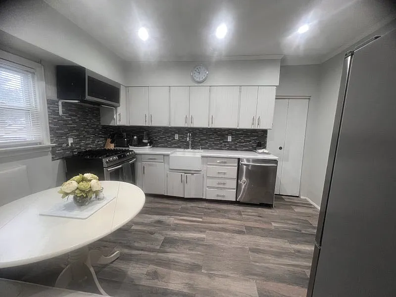 1 bed, $1,150 — Photo 2