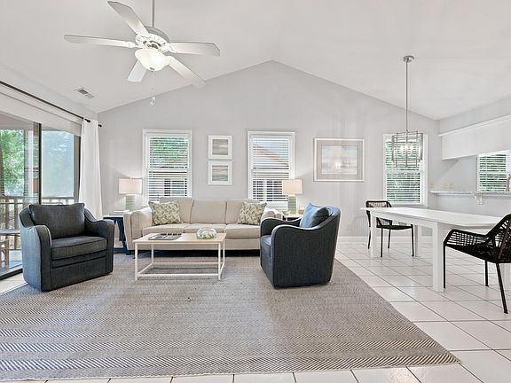 3rd image of 184 Stillwood Dr. #4