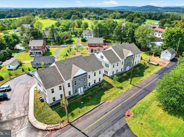 411 Isabelle Ct Unit 201, Harleysville, PA 19438