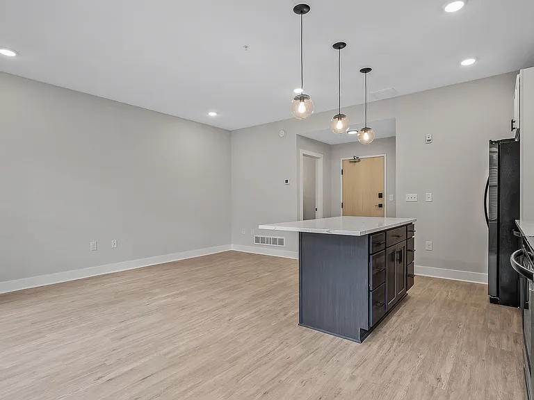 2413 1st Ave S #103 — Photo 8