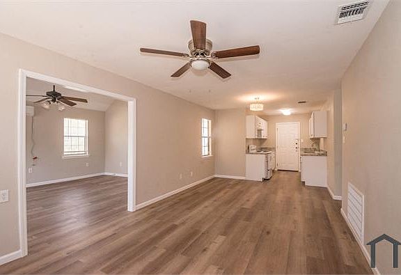 3rd image of 3135 Durette Dr