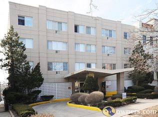 7334 N Ridge Blvd APT 103, Chicago, IL 60645